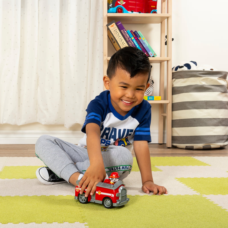 PAW Patrol, Marshall’s Fire Engine Vehicle with Collectible Figure, for Kids Aged 3 and Up
