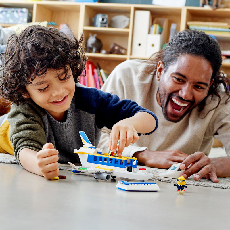 LEGO Minions: Minion Pilot in Training 75547 Minions Building Toy with Minion Figures (119 Pieces)