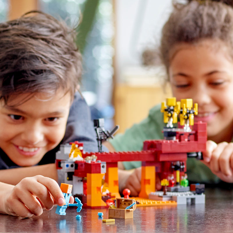 LEGO Minecraft The Blaze Bridge 21154 Toy Battle Building Set (370 Pieces)