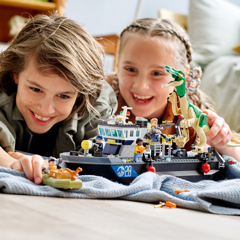 LEGO Jurassic World Baryonyx Dinosaur Boat Escape 76942 Building Toy Playset (308 Pieces)
