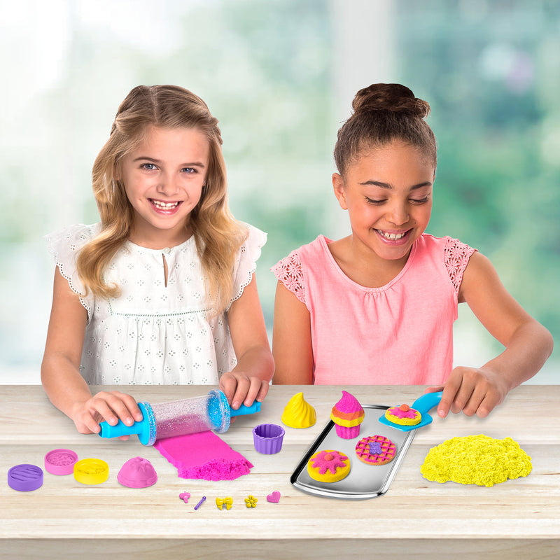 Kinetic Sand, Bake Shoppe Playset with 1lb of Kinetic Sand + 16 Tools